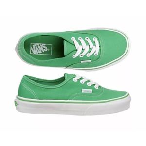 NIB VANS LOW TOP | GREEN / WHITE | 6 W / 4.5 M